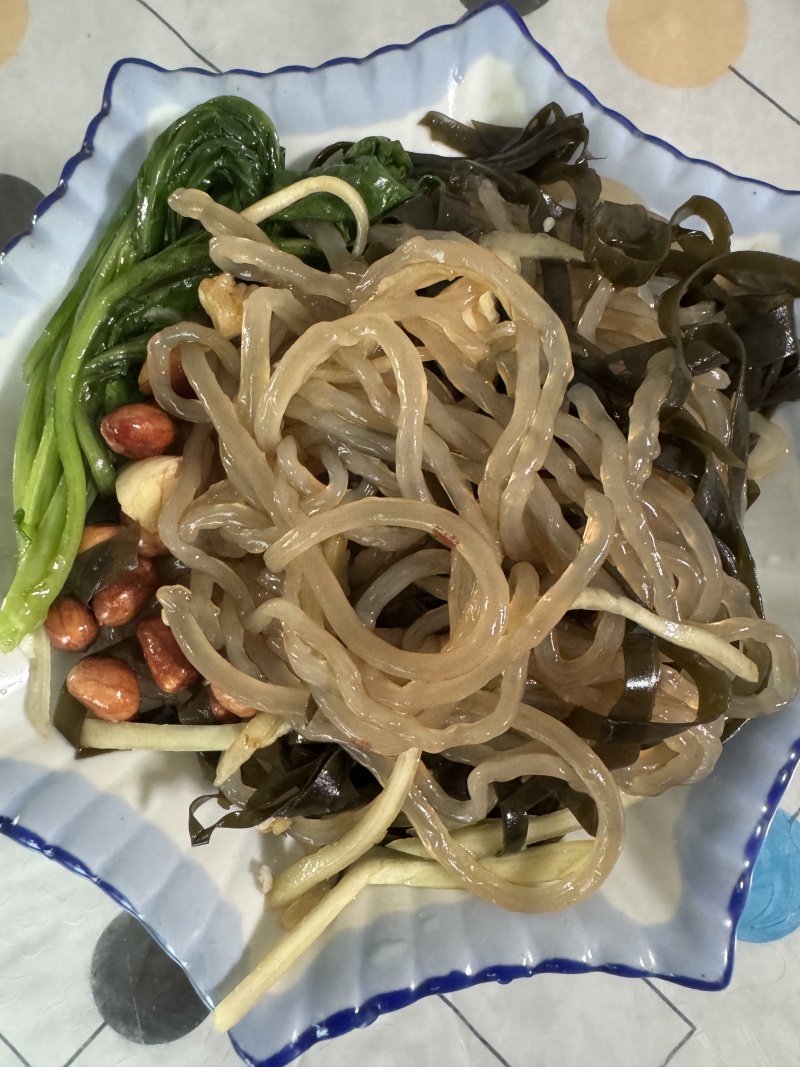 1753173555354304.jpg 涼拌葛根粉條1_副本800.jpg
