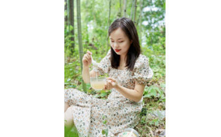 為何99%漂亮女性每天都在喝一杯有機(jī)野生葛根粉？