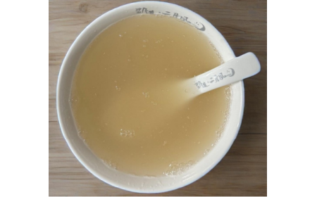 葛粉沖調(diào)新手必看！告別“白色尷尬”，一碗晶瑩剔透的有機(jī)野生葛根粉是這樣沖出來的！